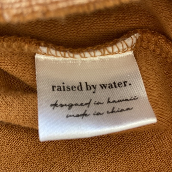 Raised by Water women’s Terry cloth Teri cloth top - Picture 9 of 12